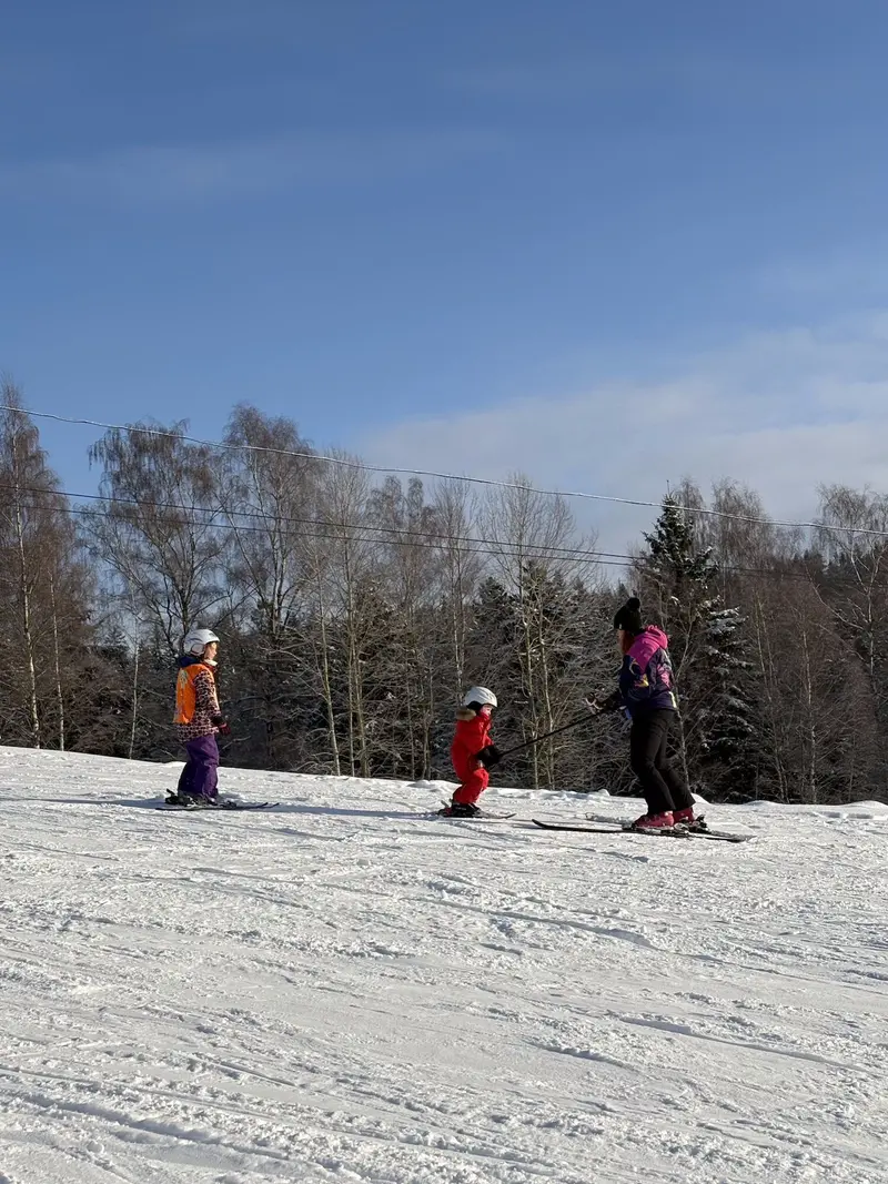 Školka na sněhu