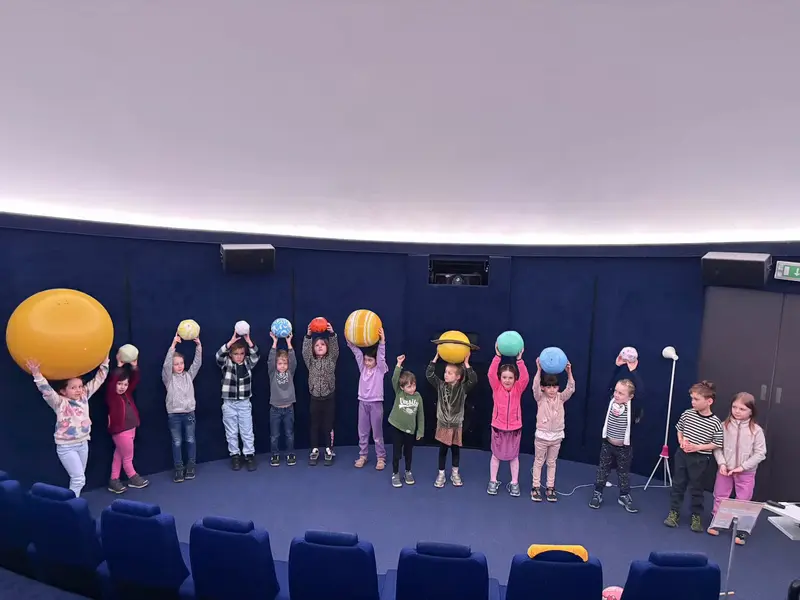 Školka v planetáriu